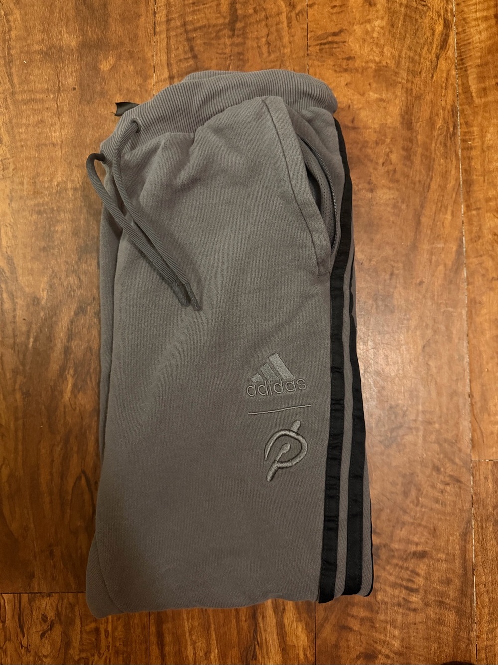 Adidas X Peloton Men’s Dark Gray Athletic Sweatpants/Joggers Size M Athleisure